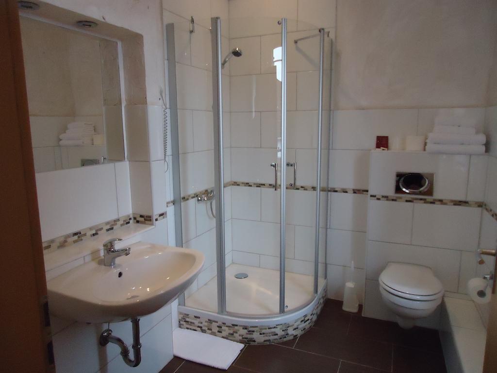 Hotel Mediterraneo Neustadt an der Weinstraße エクステリア 写真