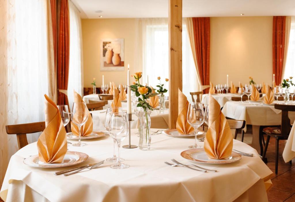 Hotel Mediterraneo Neustadt an der Weinstraße エクステリア 写真